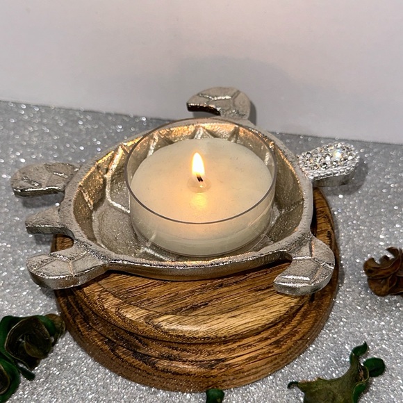 CRYSTAL HEAD TURTLE TEALIGHT HOLDER. SCENT UNLEASHED LLC - Picture 5 of 7